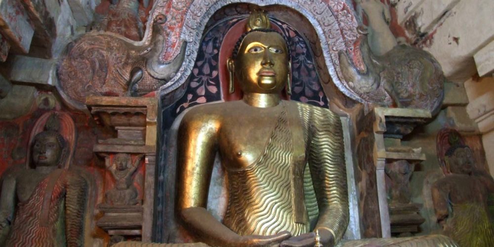 buddha statue in gadaladeniya